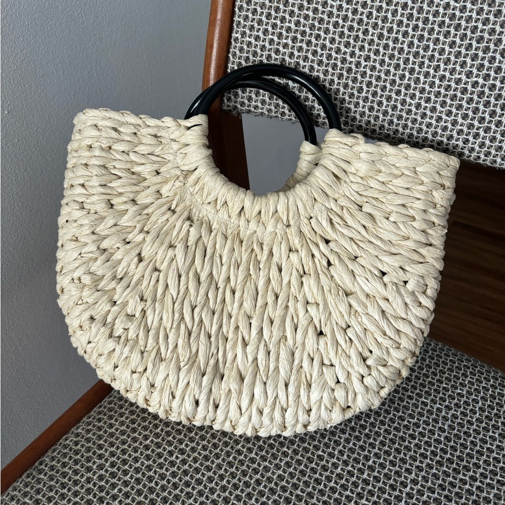Woven Bag w Black Handles.  New